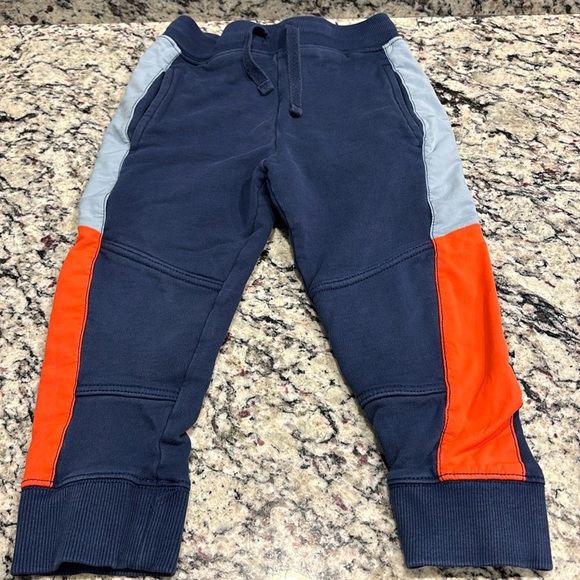 Hanna Andersson Joggers, Size 5, Great Condition, Navy with Color Block on Side - Picture 1 of 9